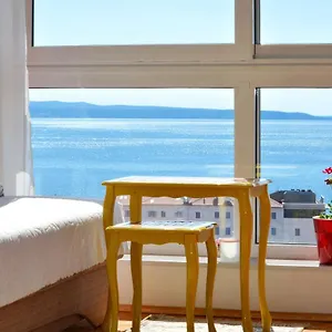 Vana Apartment