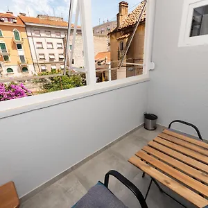 Laghanini Apartamento