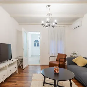 Linden Korzo Apartment