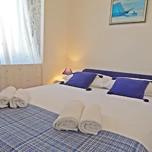 Moni Apartamento